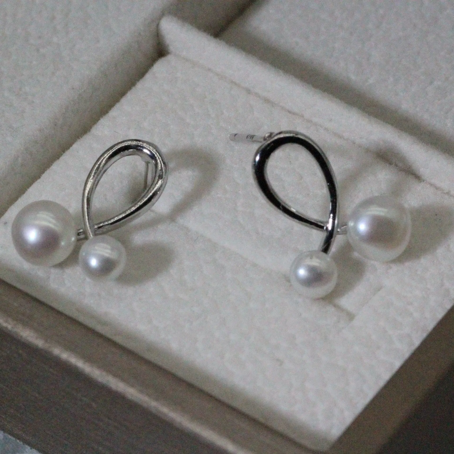 S925 Silver Pearl Earrings Light Board Size — feature 9