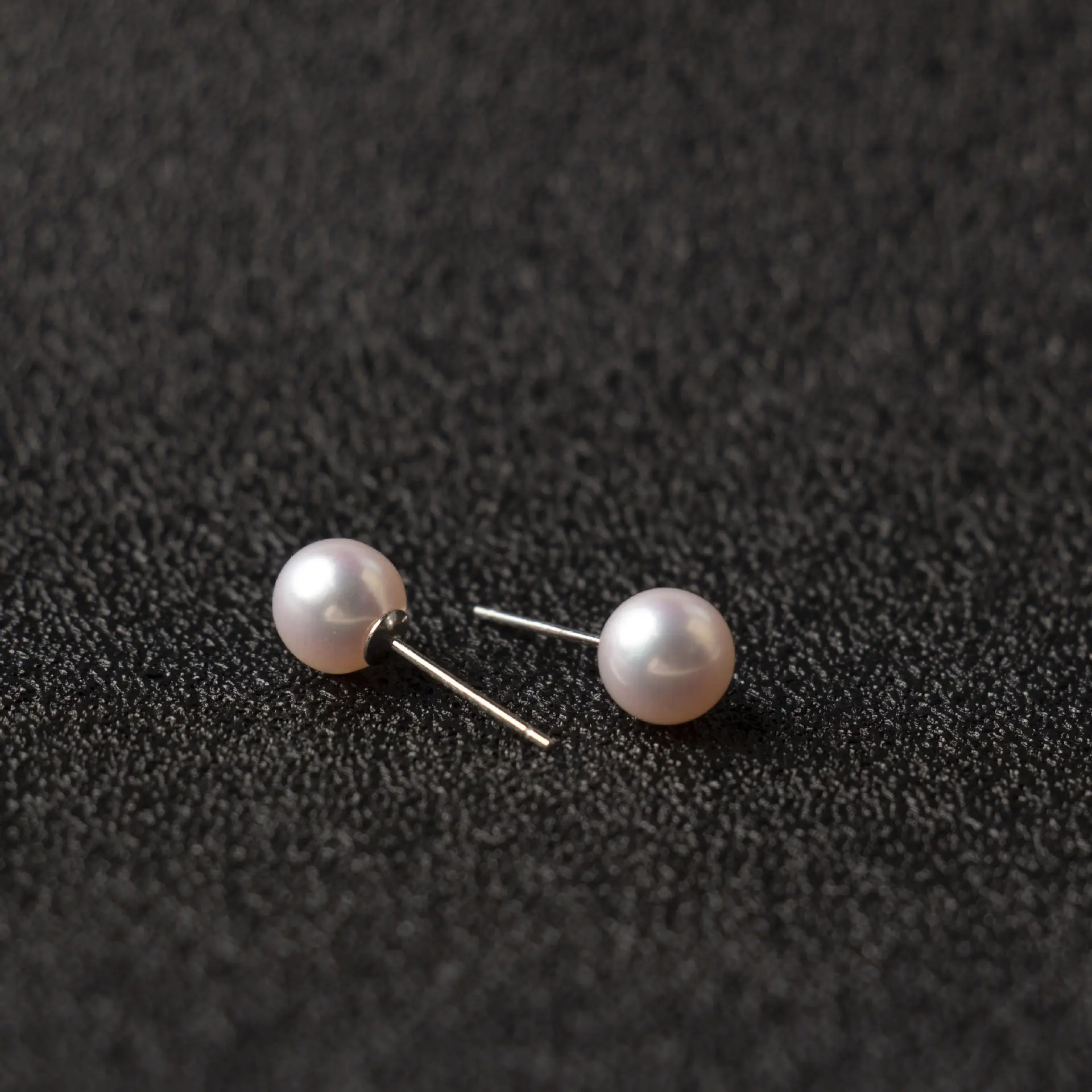 Natural Pearl Water Drop Beads Silver Earrings - Image 4