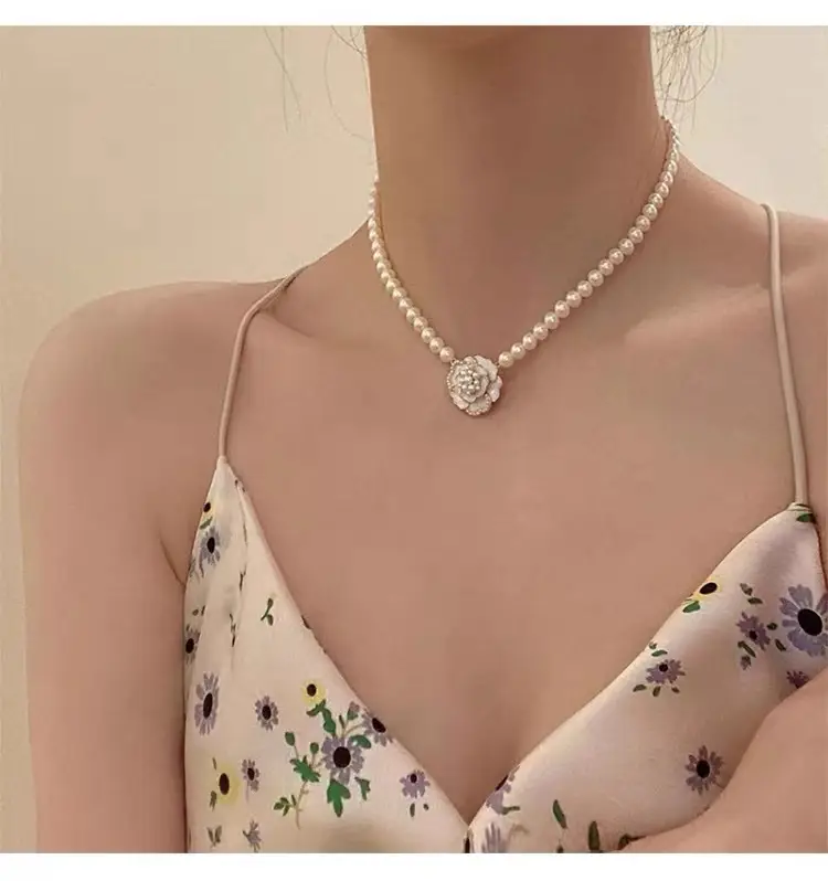 Black & White Camellia Pearl Necklace Women's High-end Light Luxury Niche Design Woolen Chain Beaded Elegant Clavicle Chain — feature 6