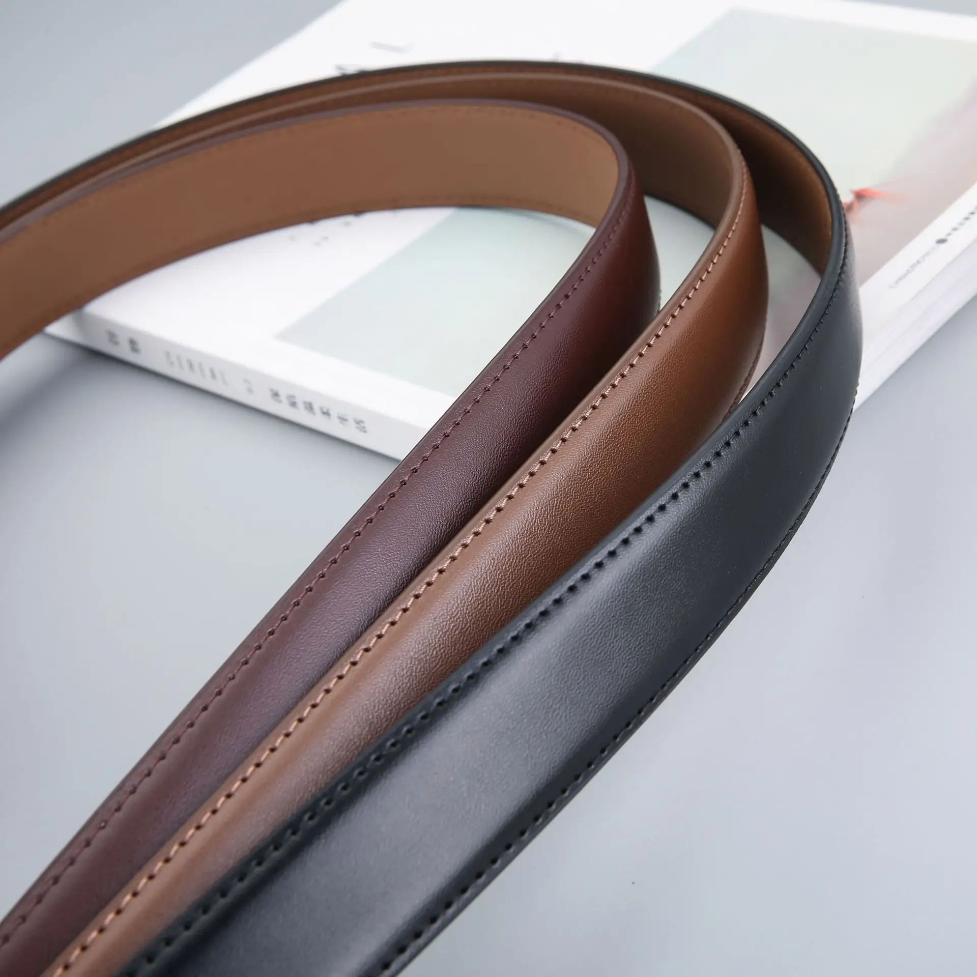 Fashionable Genuine Leather Belt for Women - Image 8