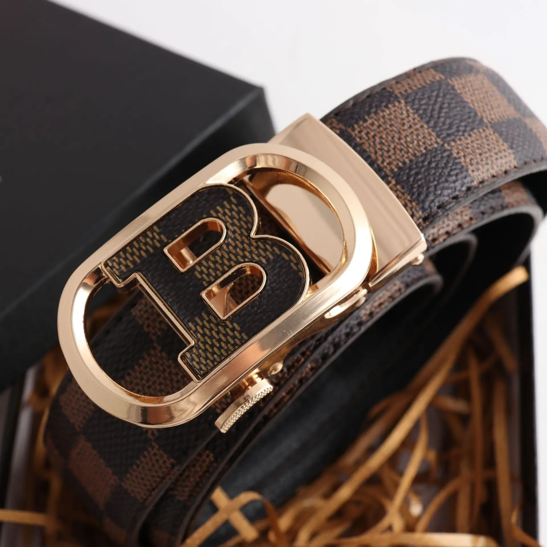 Hongsheng Men's Checkered Leather Belt with Gold Buckle β feature 10