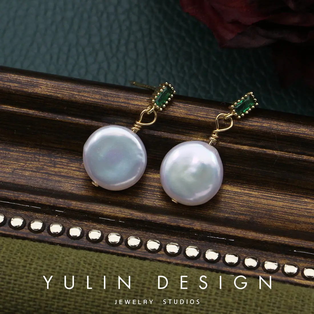 Retro Pearl Earrings Women Elegant Green Top - Image 2