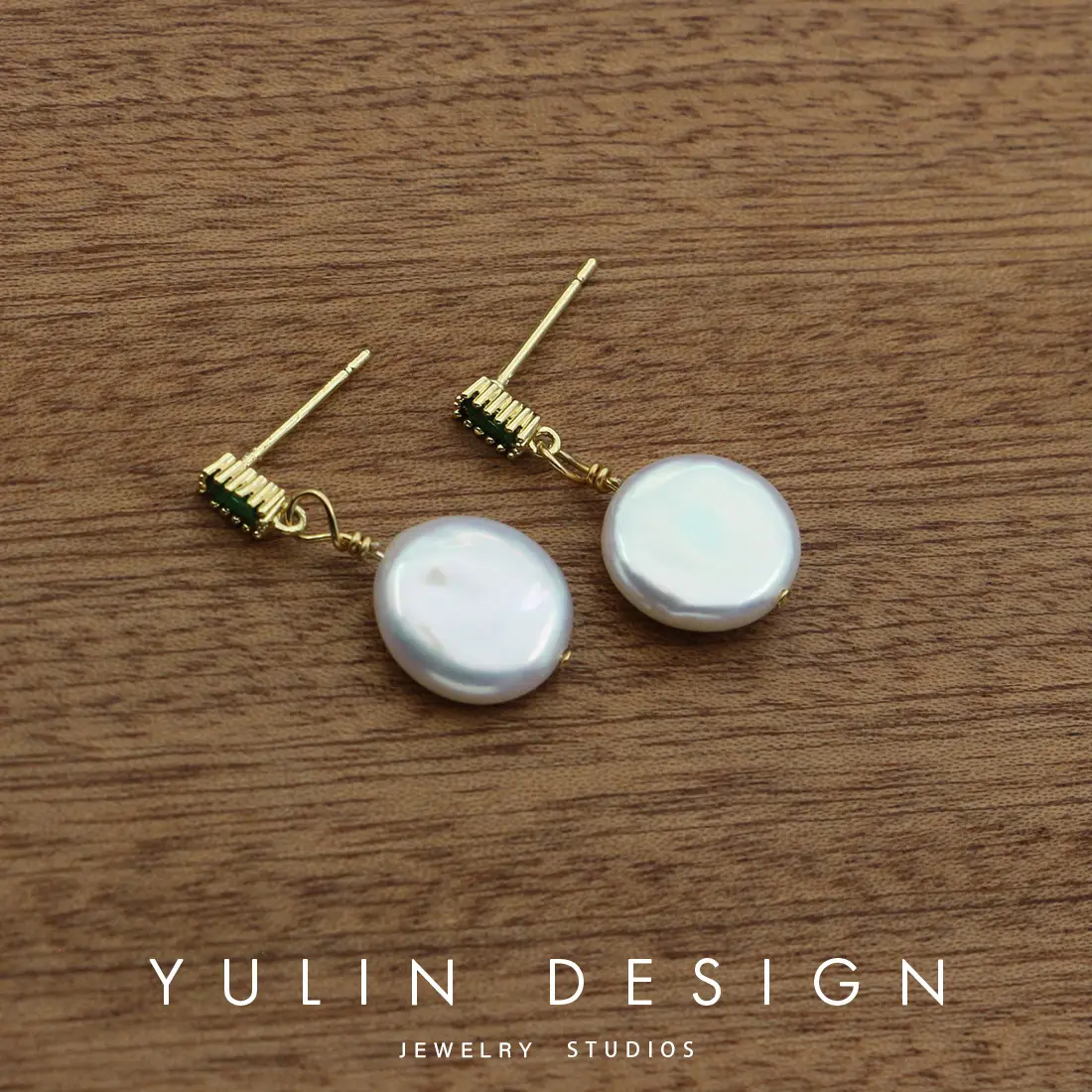 Retro Pearl Earrings Women Elegant Green Top - Image 5