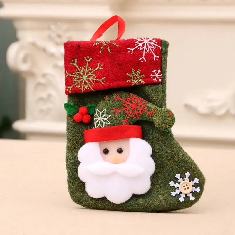 Christmas Santa Socks Red Green 16x13cm - Image 13
