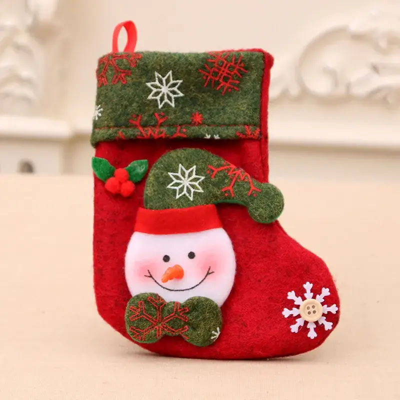 Christmas Santa Socks Red Green 16x13cm - Image 14