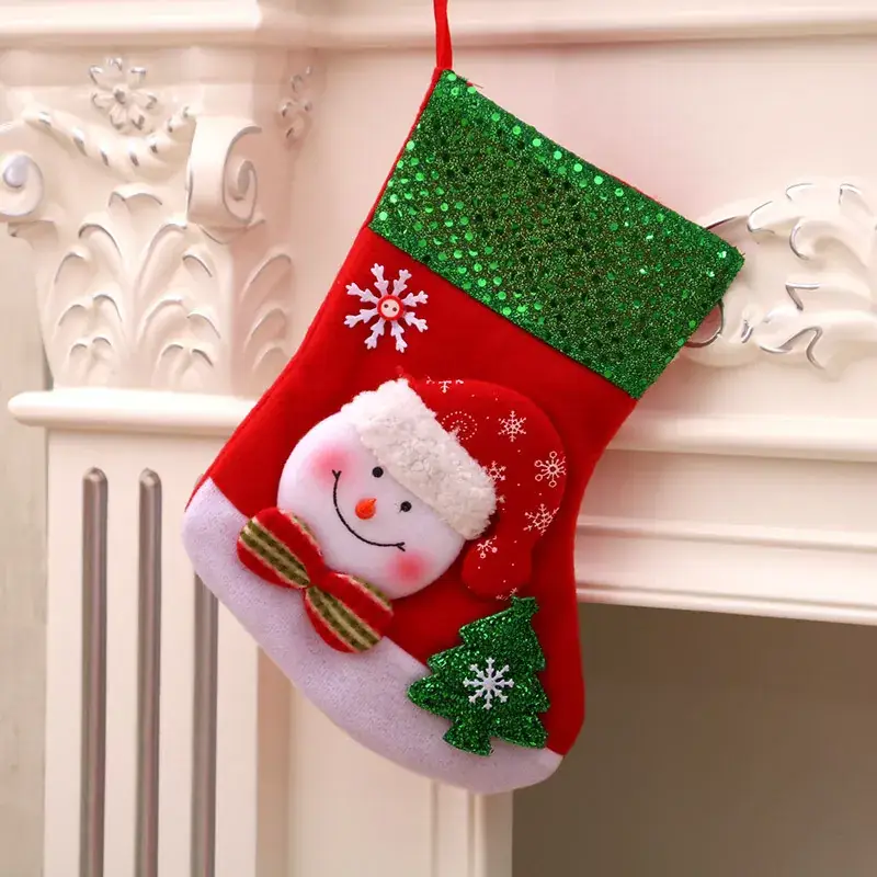 Christmas Santa Socks Red Green 16x13cm - Image 18
