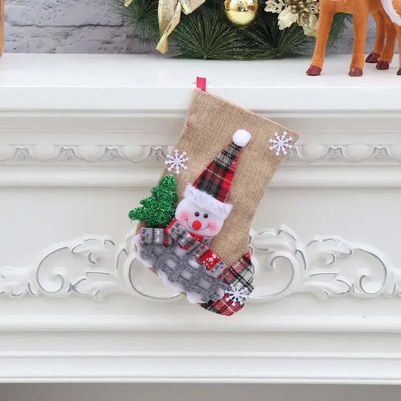 Christmas Santa Socks Red Green 16x13cm - Image 26