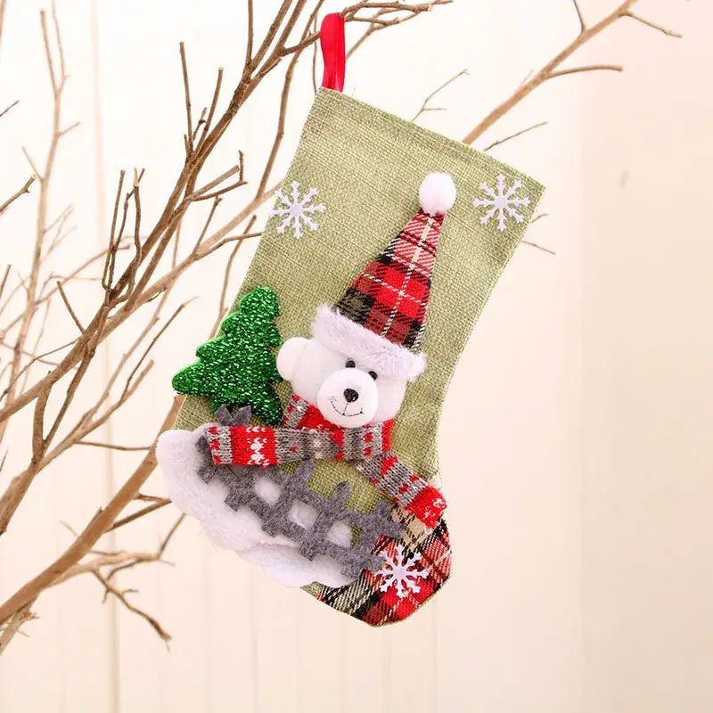 Christmas Santa Socks Red Green 16x13cm - Image 28