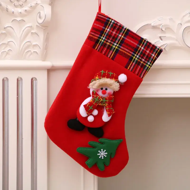 Christmas Santa Socks Red Green 16x13cm - Image 30
