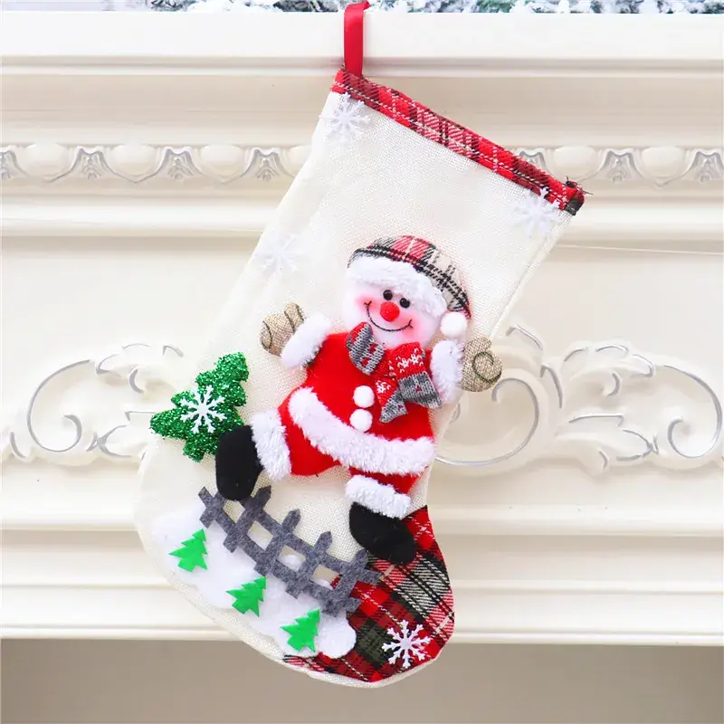 Christmas Santa Socks Red Green 16x13cm - Image 33