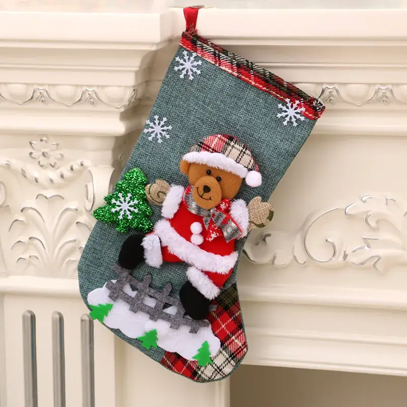 Christmas Santa Socks Red Green 16x13cm - Image 35