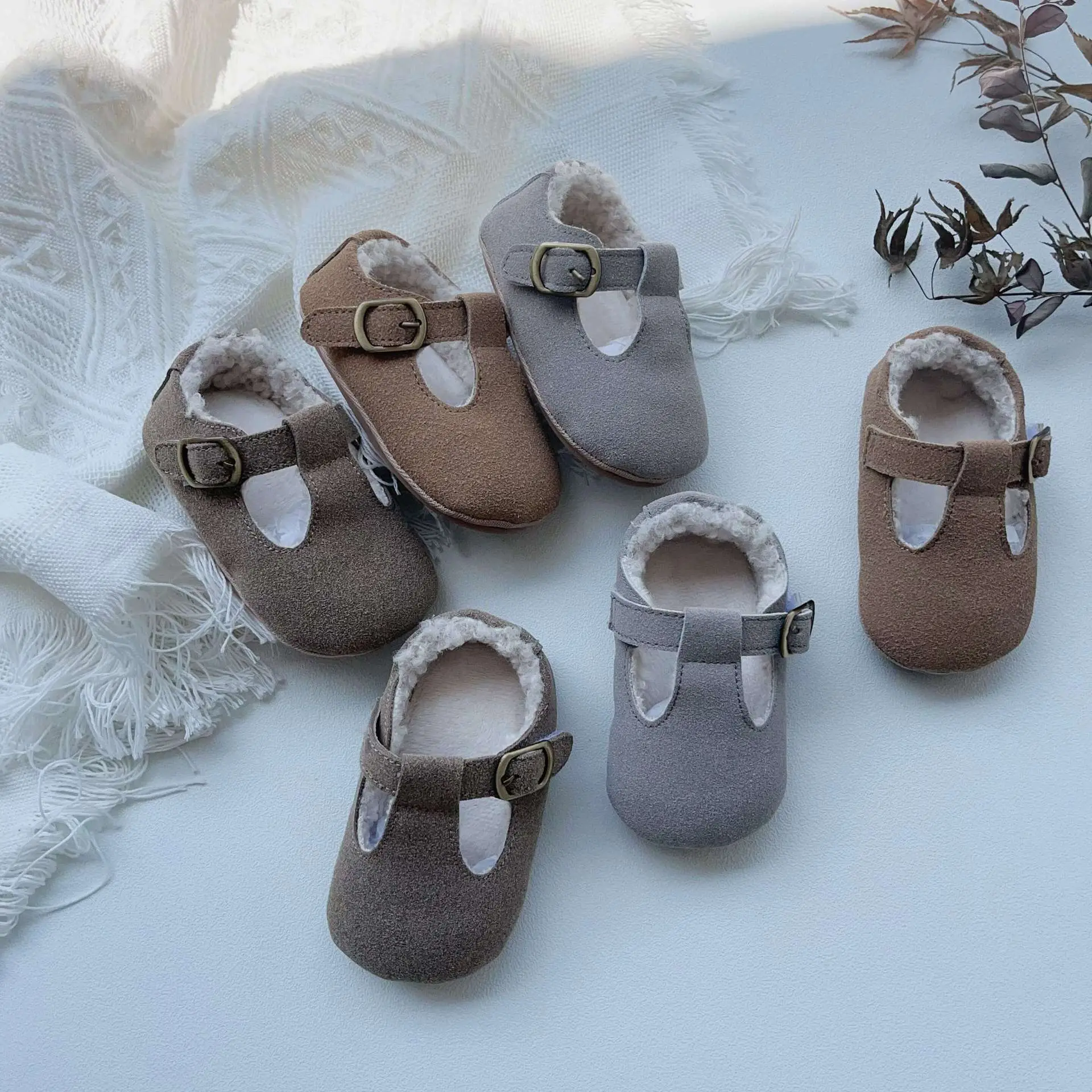 Winter Fleece Lined Baby Walking Shoes Grey Non-Slip — feature 2