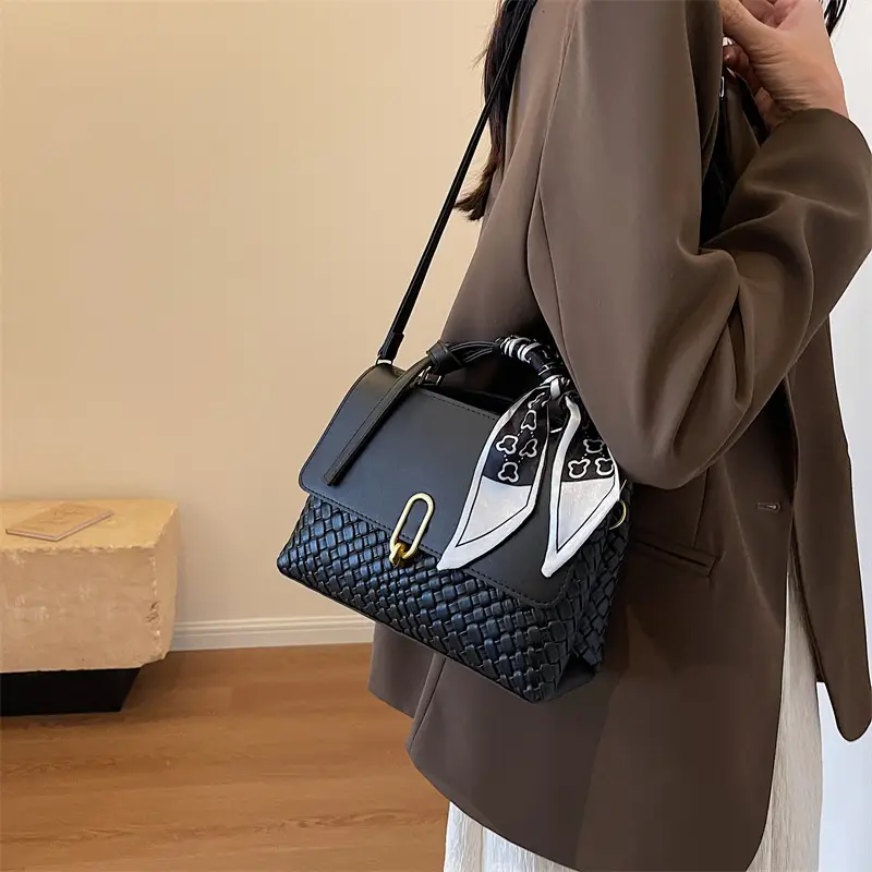 Women's Brown & White Checkered Shoulder Bag 2023 New Arrival - Image 6
