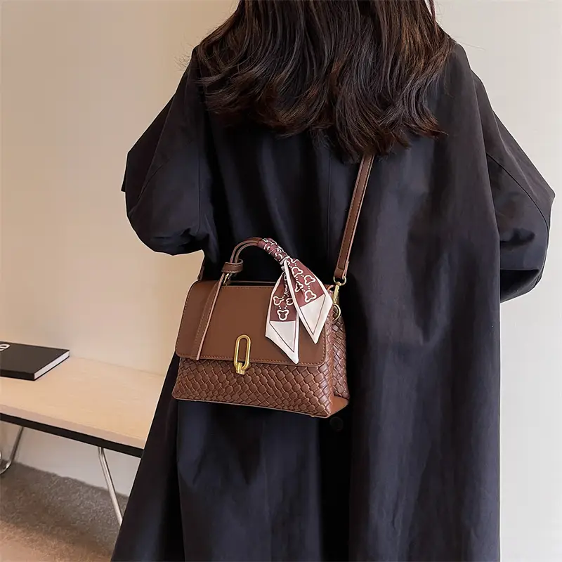 Women's Brown & White Checkered Shoulder Bag 2023 New Arrival - Image 7