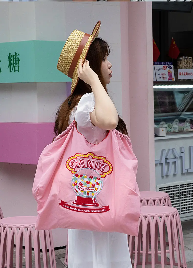 Single Embroidery Shoulder Bag with Floral Design — feature 4