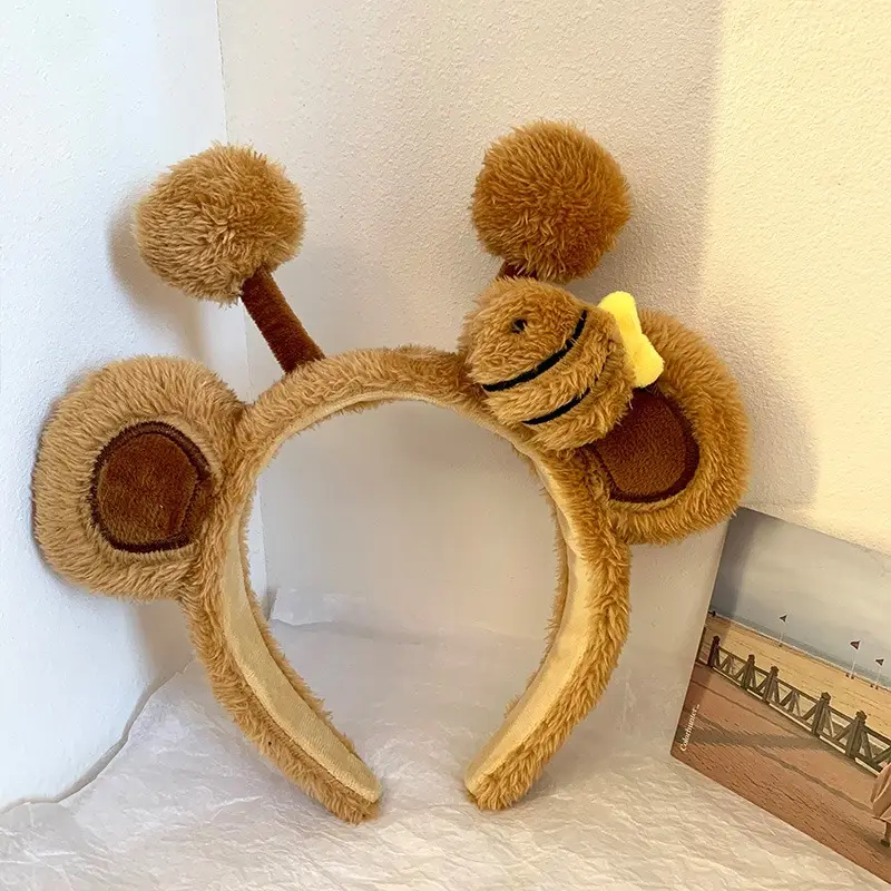 Plush Bear Face Wash Headband for Girls Winter Cute - Image 4