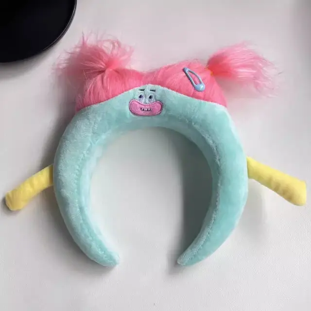 Plush Yellow Heart Hair Clip for Girls — feature 8