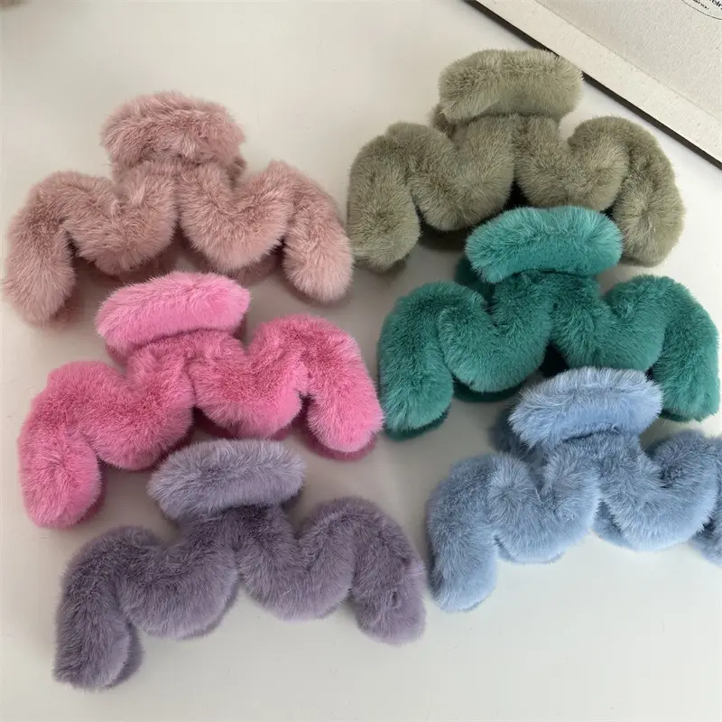 Pink Plush Shark Hair Clip for Updo — feature 7