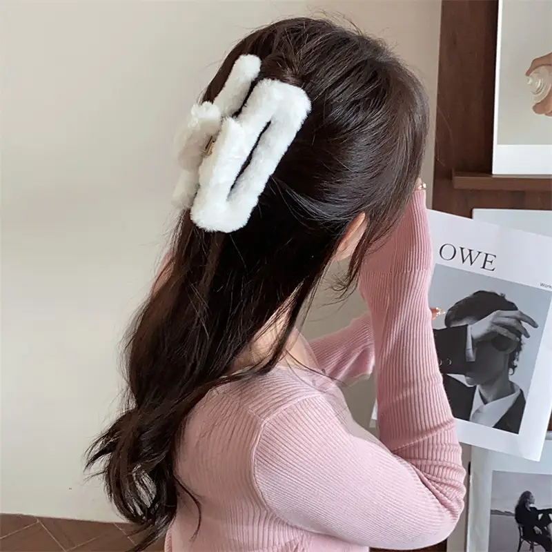 Autumn Winter Plush Rabbit Clip 14cm Women's Hairpin — feature 4