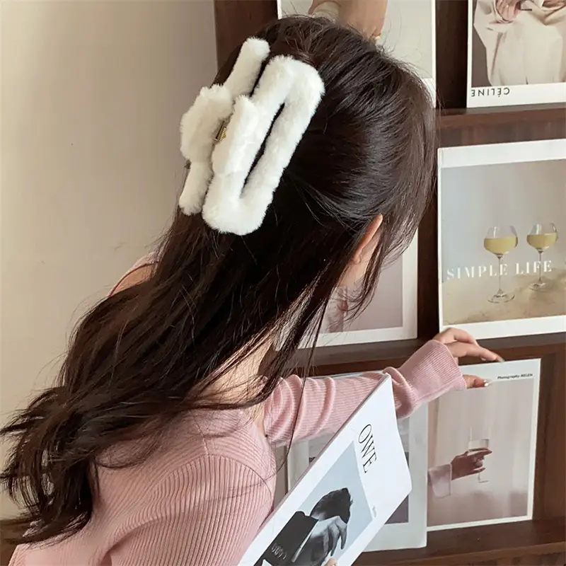 Autumn Winter Plush Rabbit Clip 14cm Women's Hairpin — feature 7