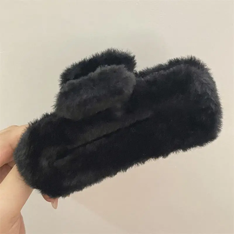 Pink Faux Fur Hair Clip for Women Large Size — feature 12