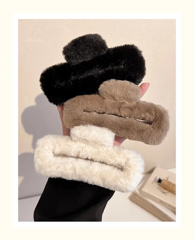 Pink Faux Fur Hair Clip for Women Large Size — feature 7