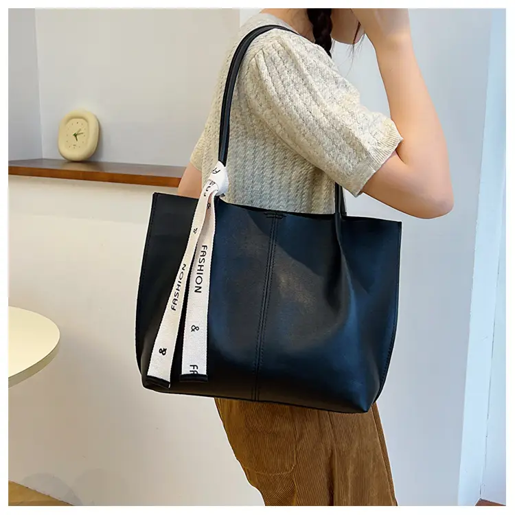 Soft Leather Large Capacity Shoulder Tote Bag Black White — feature 13