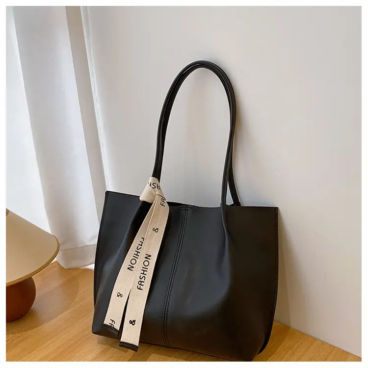 Soft Leather Large Capacity Shoulder Tote Bag Black White — feature 21