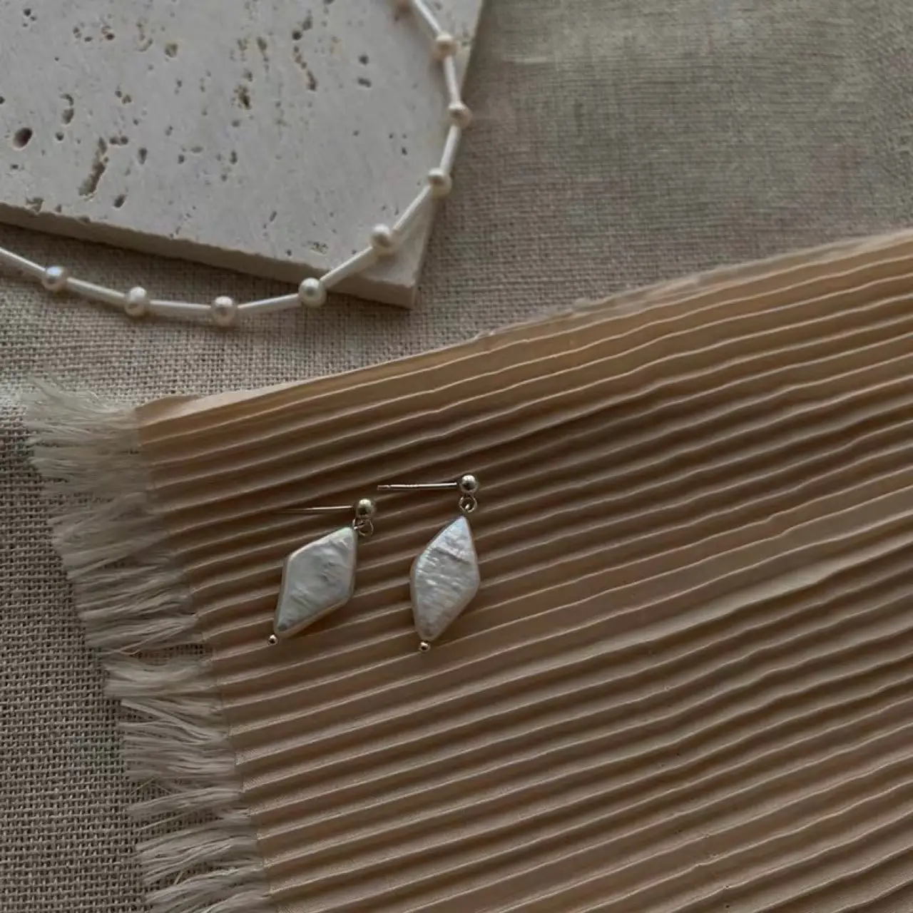 S925 Silver Rhombus Pearl Earrings for Women - Image 3