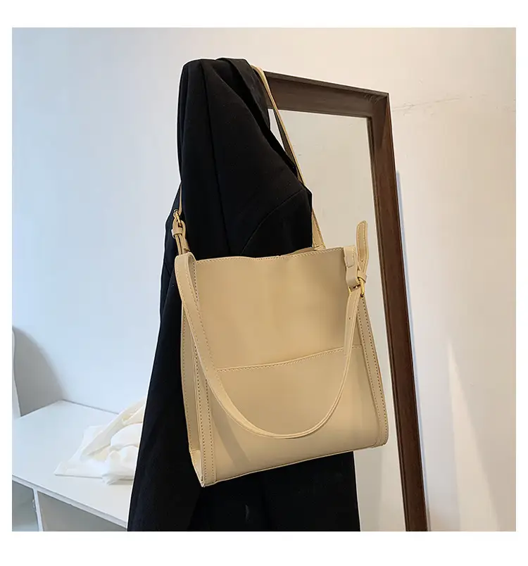 Women's Large Capacity Shoulder Messenger Bag Cream Gold — feature 12