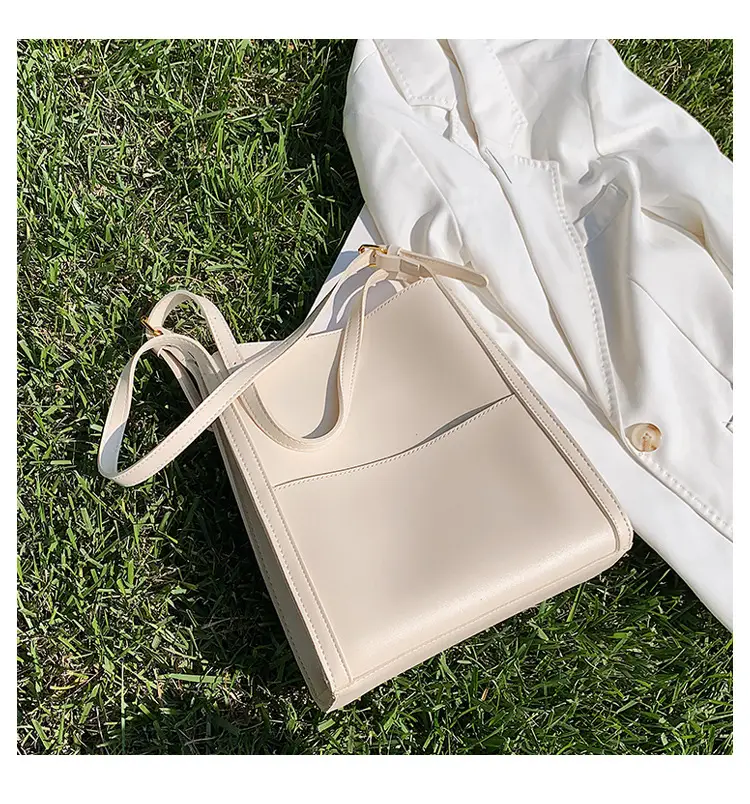 Women's Large Capacity Shoulder Messenger Bag Cream Gold — feature 13