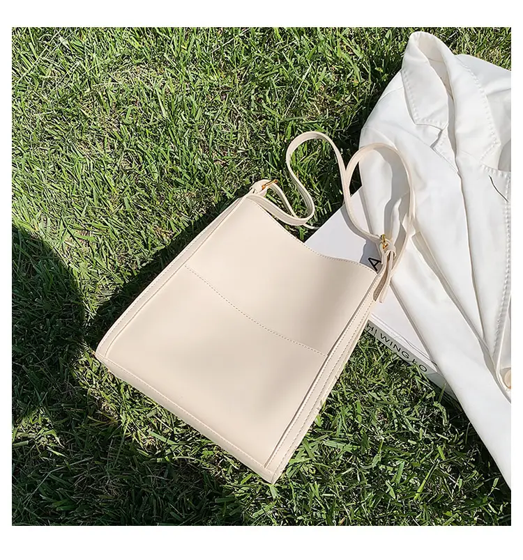Women's Large Capacity Shoulder Messenger Bag Cream Gold — feature 15
