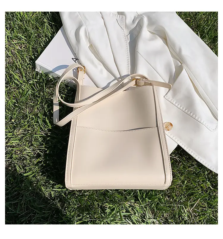 Women's Large Capacity Shoulder Messenger Bag Cream Gold — feature 16