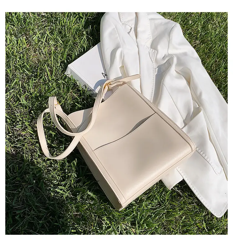 Women's Large Capacity Shoulder Messenger Bag Cream Gold — feature 17