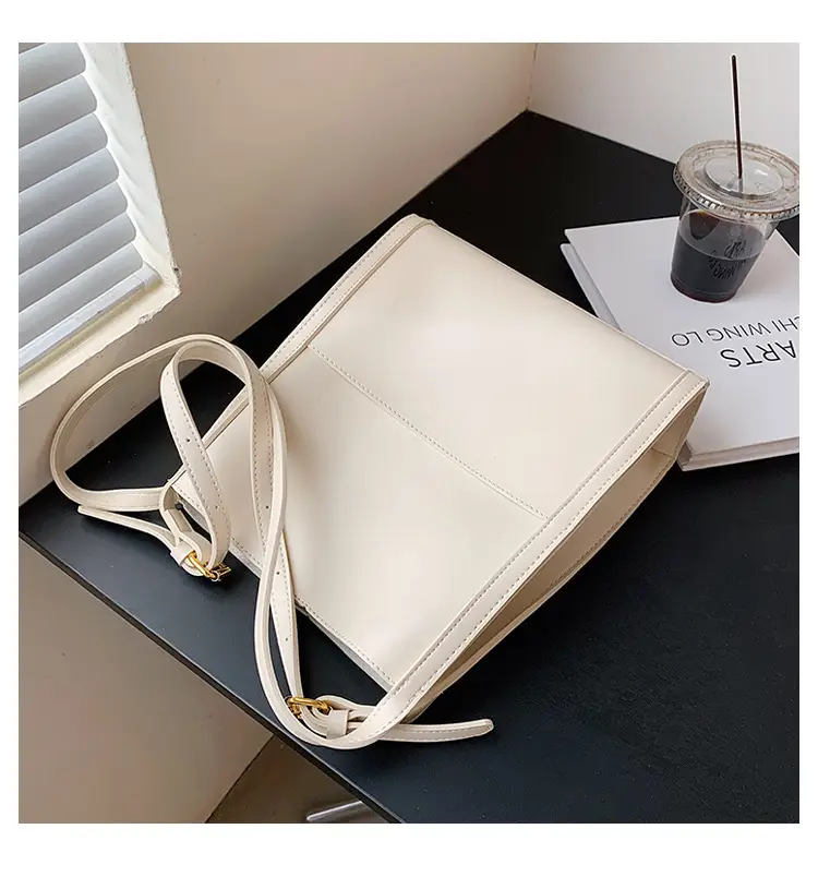 Women's Large Capacity Shoulder Messenger Bag Cream Gold — feature 21