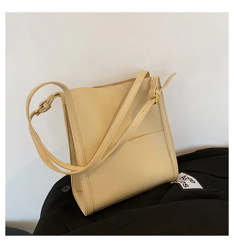 Women's Large Capacity Shoulder Messenger Bag Cream Gold — feature 33