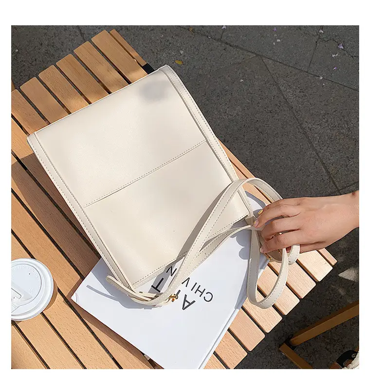 Women's Large Capacity Shoulder Messenger Bag Cream Gold — feature 36
