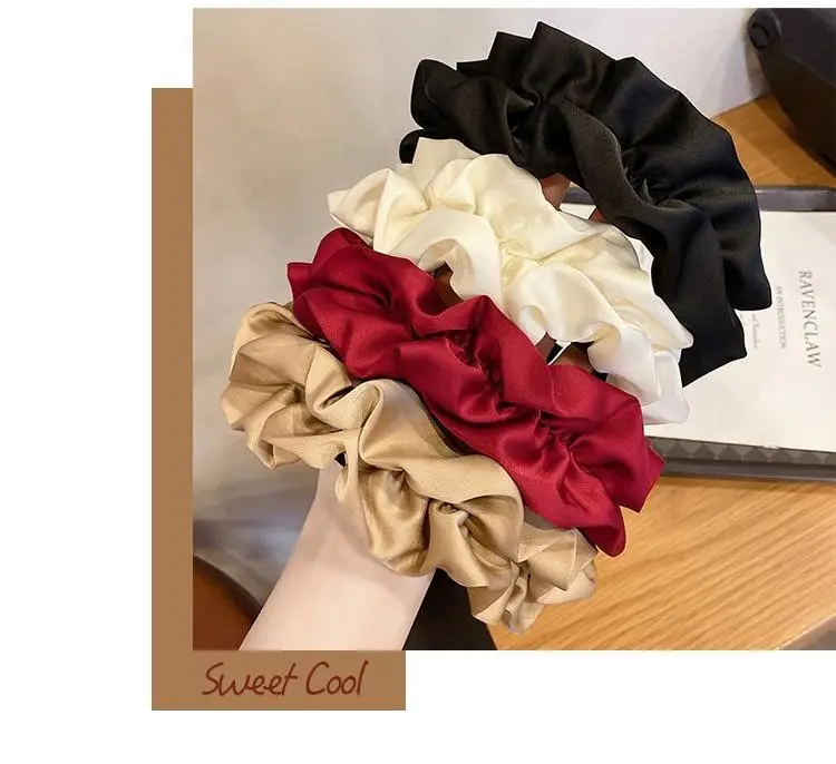 Black Satin High Cranial Hairband for Women — feature 9