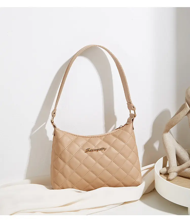 Diamond Embroidered Ladies Shoulder Bag 2023 — feature 12