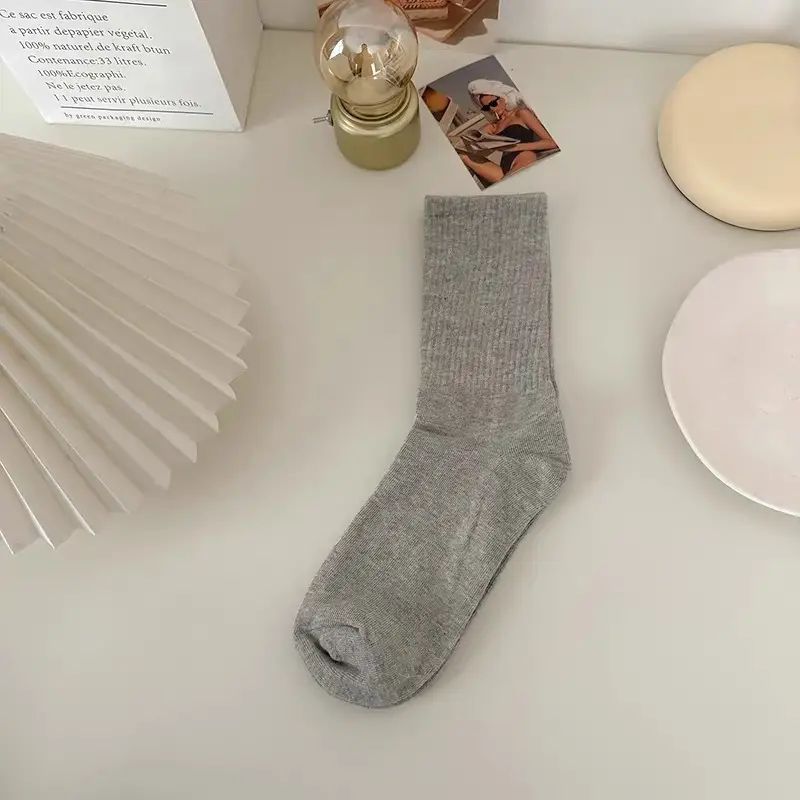 White Socks for Women, Spring and Autumn Mid-Calf Socks, Pure Cotton, Non-Pilling, High-Calf Socks, Sports Short Socks, Odor-Resistant, Black Men's Socks, Autumn