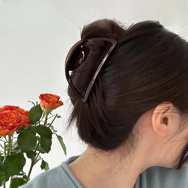 South Korea Retro Gold Acetate Hair Clip with Large Grip - Image 6