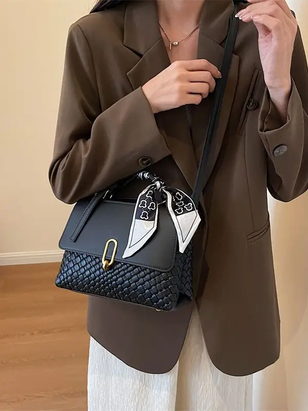 Green Crocodile Textured Women's Shoulder Bag New 2023