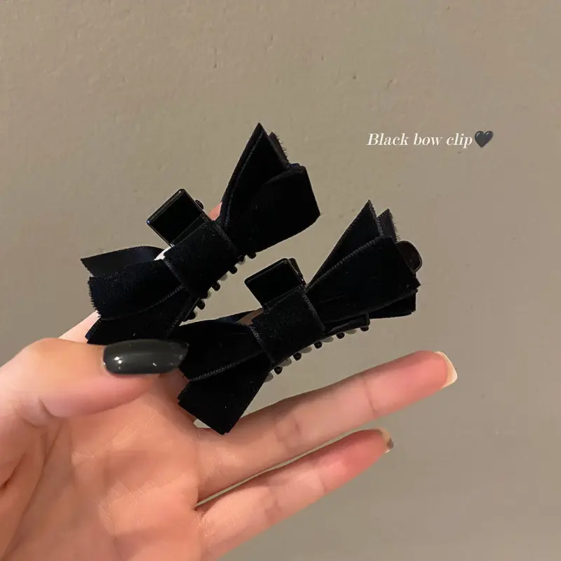 Wang Xinling Black Velvet Bow Hairpin Clips Summer Princess Head Clip - Image 4