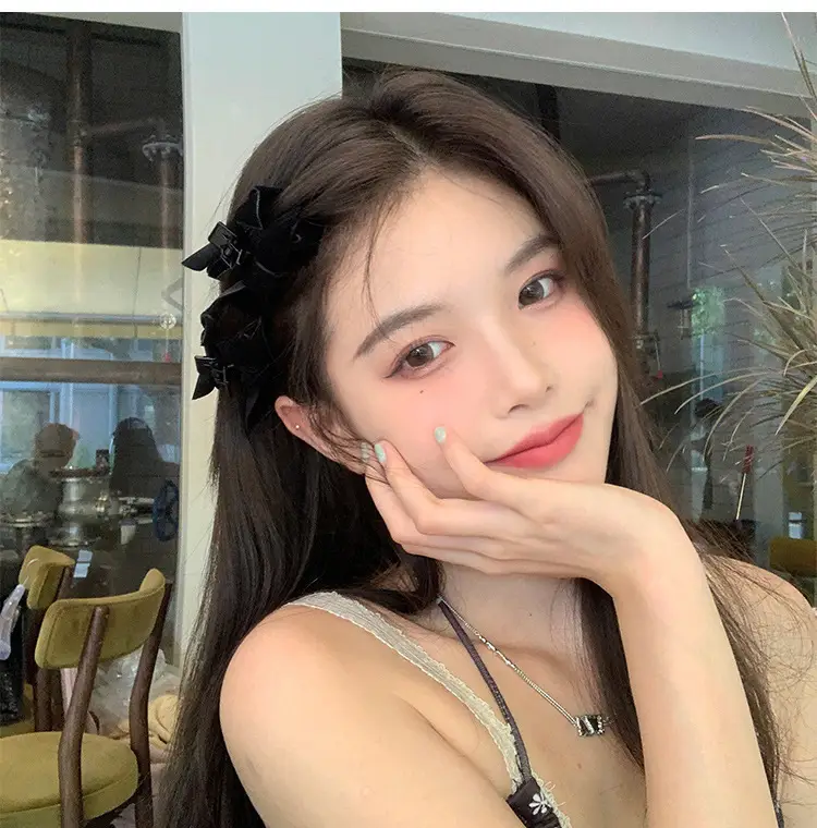 Wang Xinling Black Velvet Bow Hairpin Clips Summer Princess Head Clip — feature 4