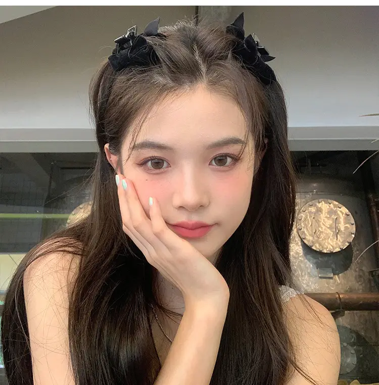 Wang Xinling Black Velvet Bow Hairpin Clips Summer Princess Head Clip — feature 5
