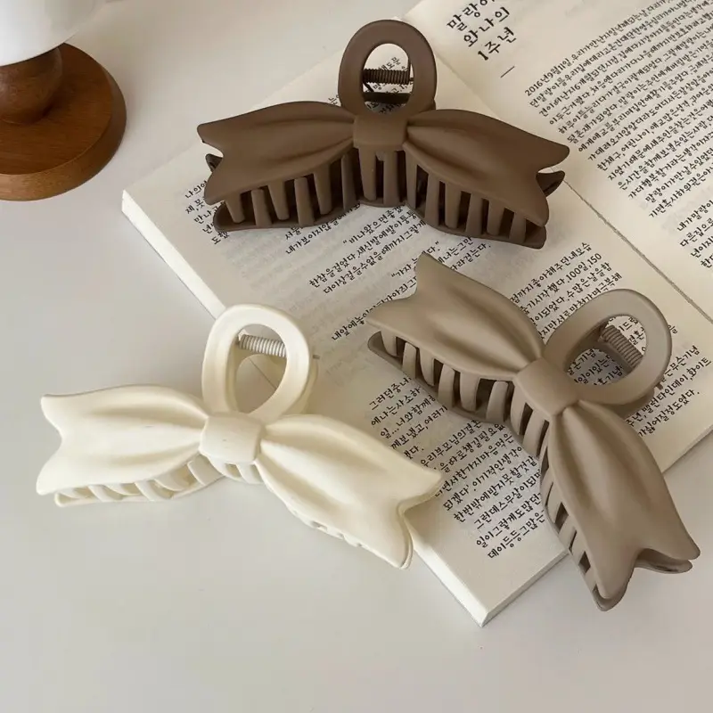 Elegant Frosted Shark Clip for Hair Styling - Image 6