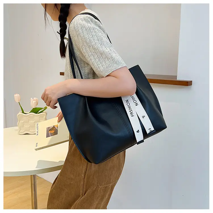 2023 Vintage Women's Large PU Shoulder Bag Brown Black — feature 18