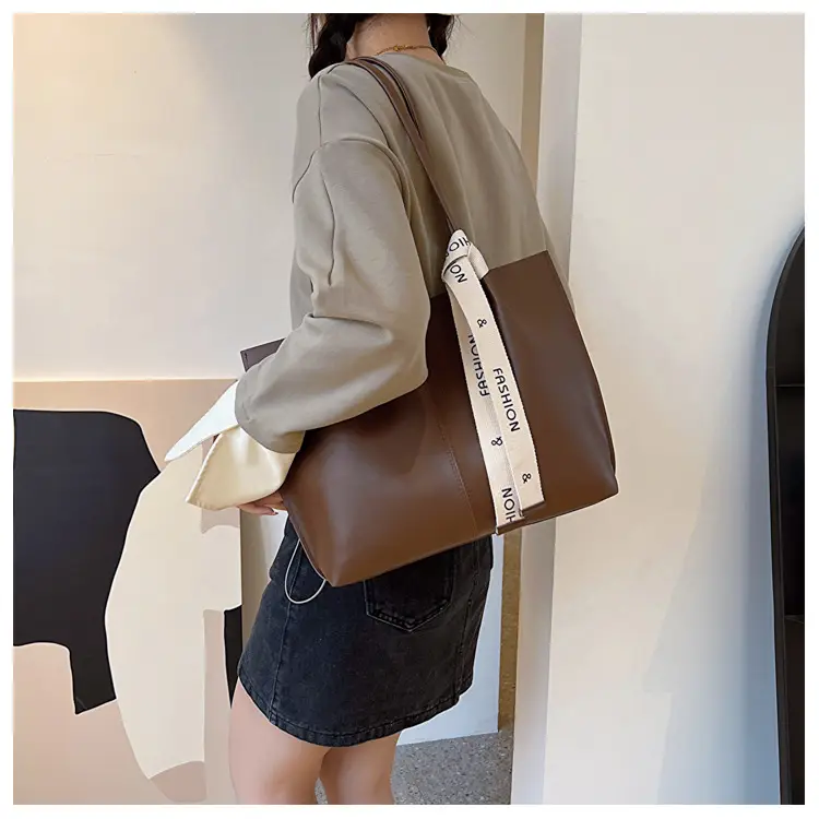 2023 Vintage Women's Large PU Shoulder Bag Brown Black — feature 22