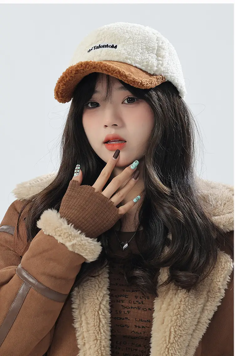 Women's Lamb Wool Winter Cap White Black Warm — feature 15