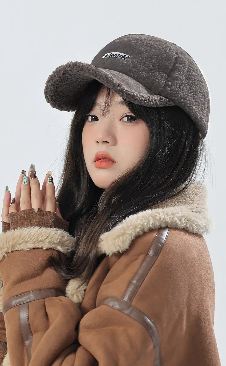 Women's Lamb Wool Winter Cap White Black Warm — feature 22